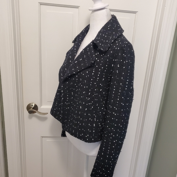 Ann Taylor Black & White Crop Style Blawr Jacket Size 4, Stylish, Chic - Picture 6 of 11